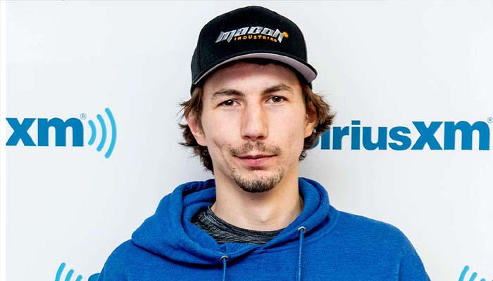 Parker Schnabel Freundin